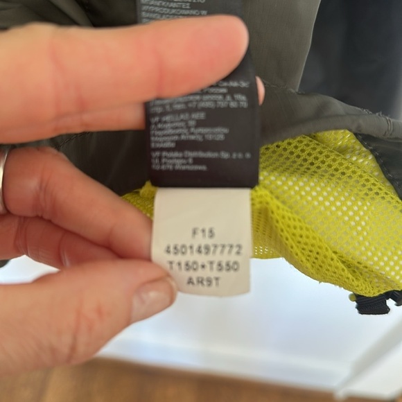 EUC The North Face Resolve Windbreaker Rain Hooded Men's Jacket Zip size medium - Picture 7 of 9